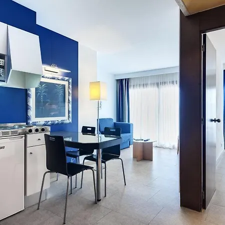 Barcelo Margaritas Royal Level Adults Only ホテル 4*