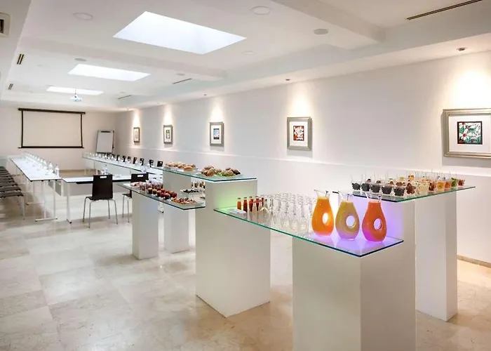 Barceló Margaritas Royal Level Hotel 4*